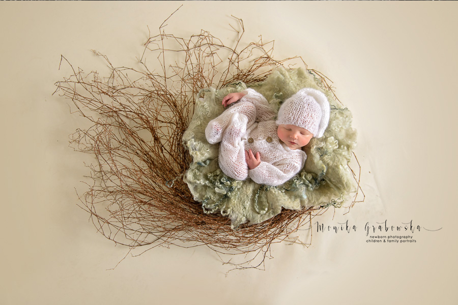 Newborn baby boy pictures from Monika Grabowska